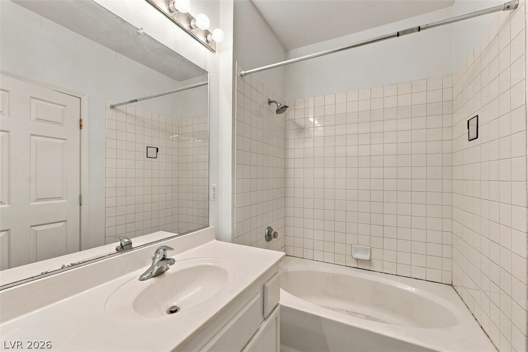 1830 North Buffalo Drive 2108 Property Photo 10