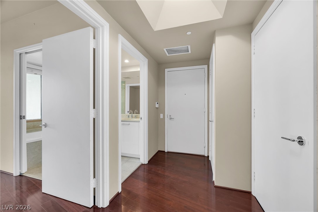 322 Karen Avenue 501 Property Photo 12