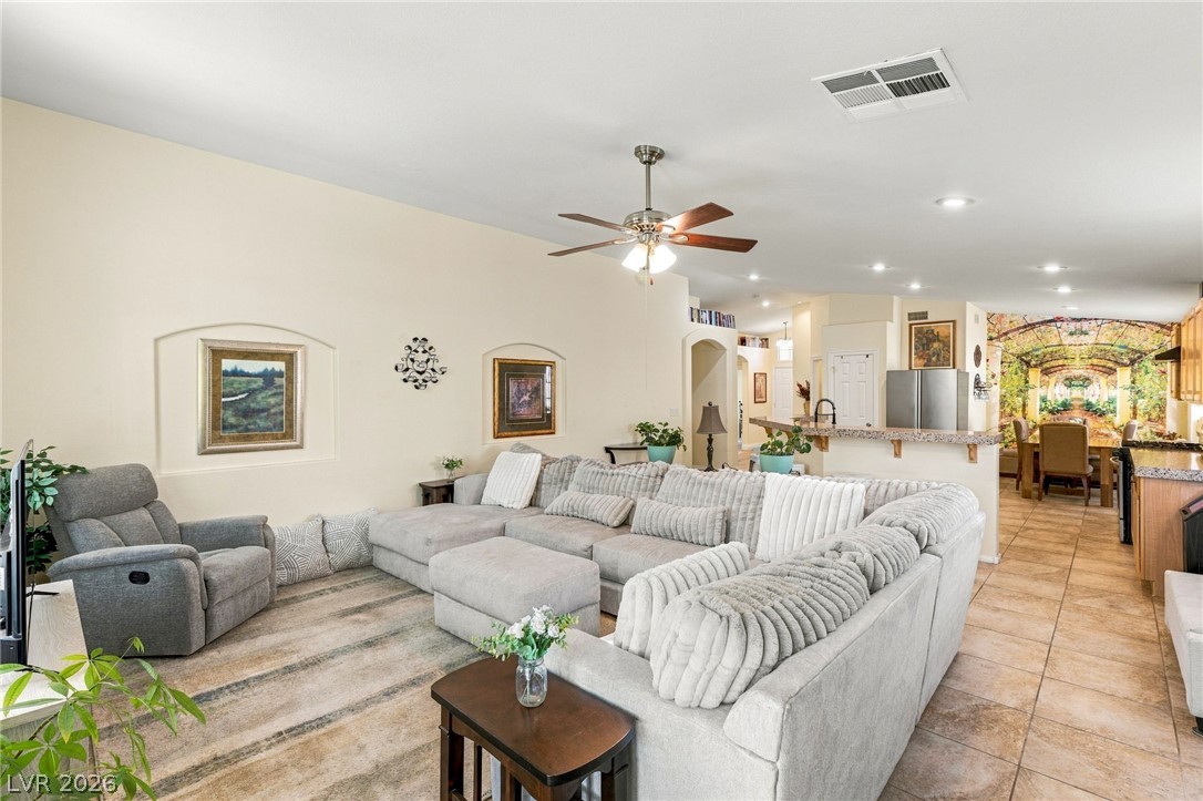 5127 Morning Splash Avenue Property Photo 7