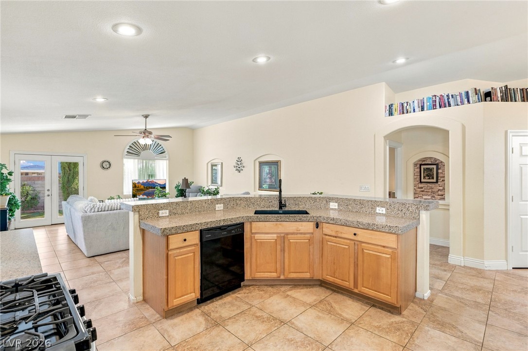 5127 Morning Splash Avenue Property Photo 12