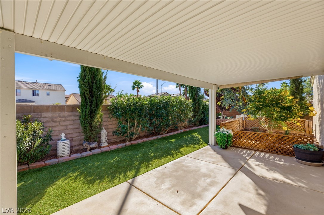 5127 Morning Splash Avenue Property Photo 28