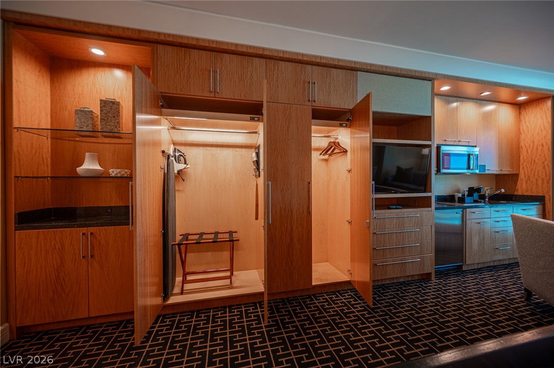 2000 North Fashion Show Drive 2916 Property Photo 12