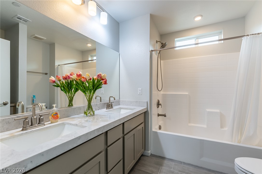 10661 Enridge Avenue Property Photo 19