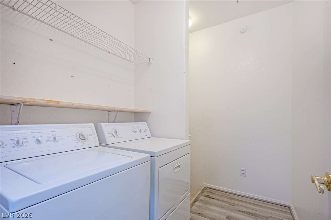 9901 Trailwood Drive 2064 Property Photo 16