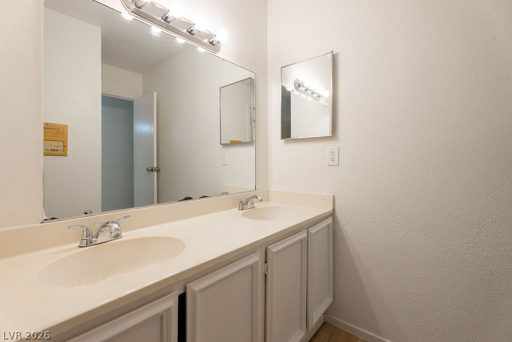 3945 Visby Lane Property Photo 6