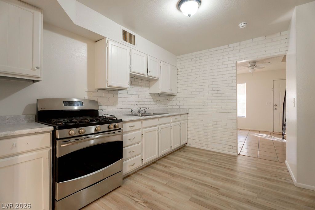 3945 Visby Lane Property Photo 28