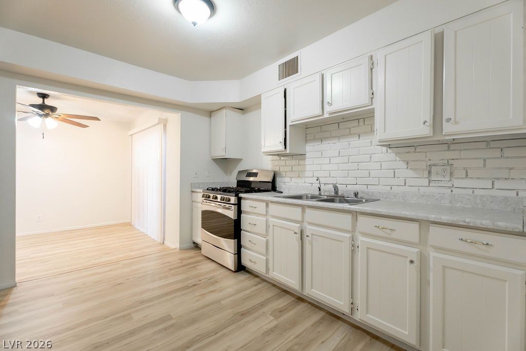 3945 Visby Lane Property Photo 29