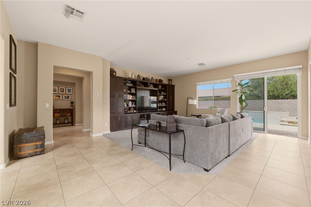 8622 Amber Autumn Street Property Photo 11
