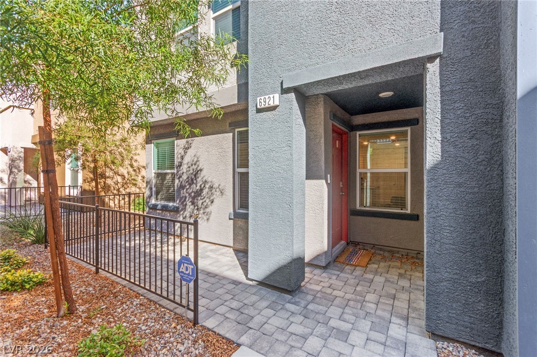 6921 Honor Hill Street Property Photo 1