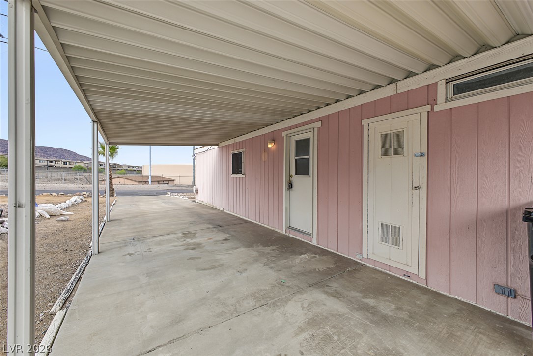 512 Mona Lane Property Photo 25