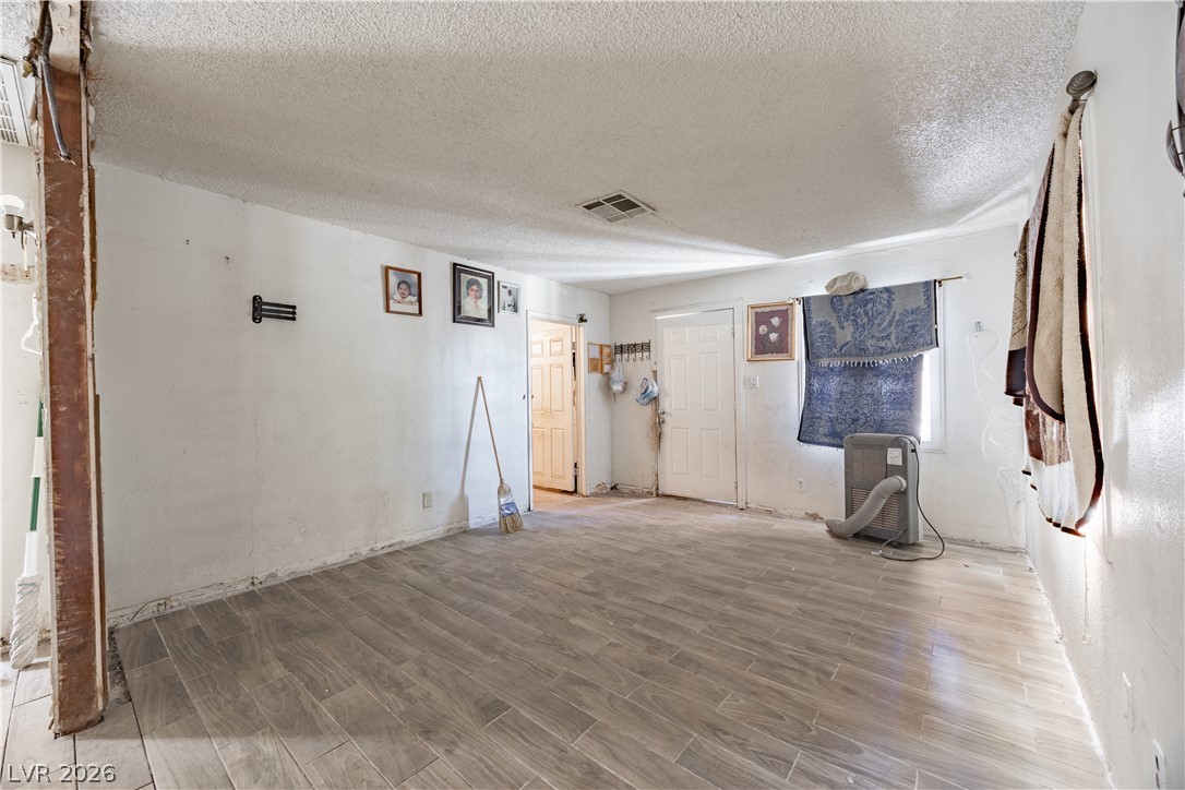 2529 Magnet Street Property Photo 5