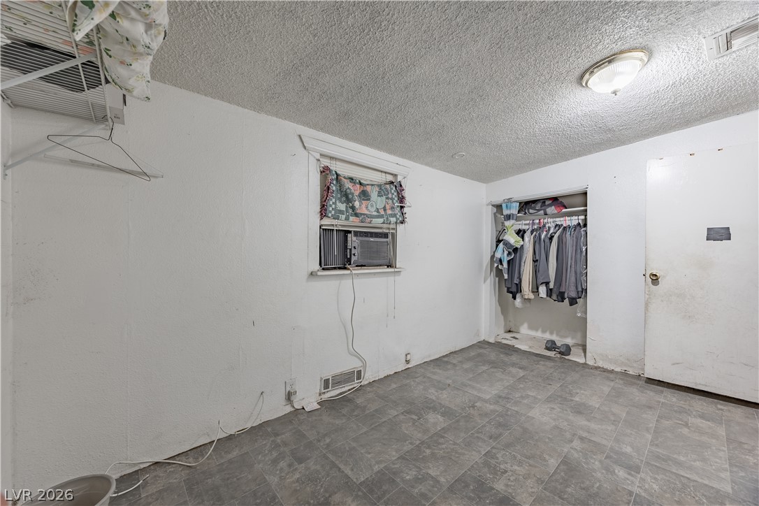 2529 Magnet Street Property Photo 9