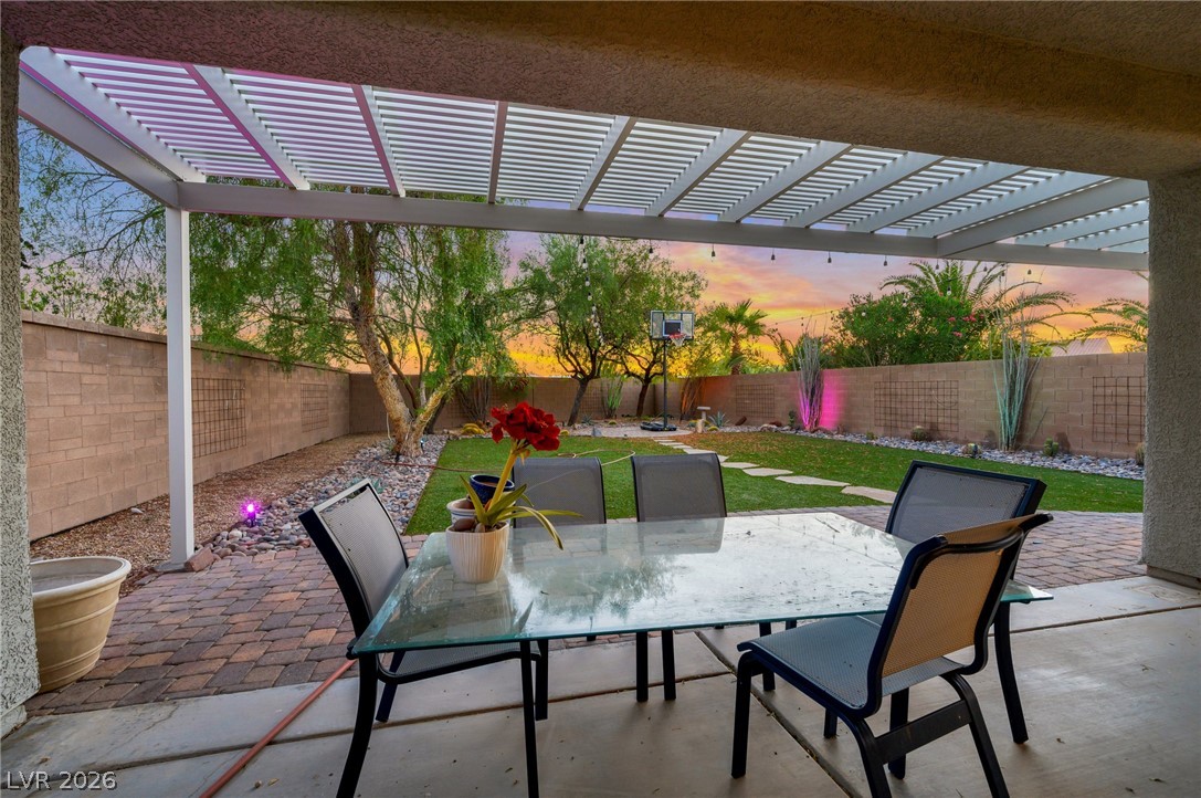 2485 Sturrock Drive Property Photo 4