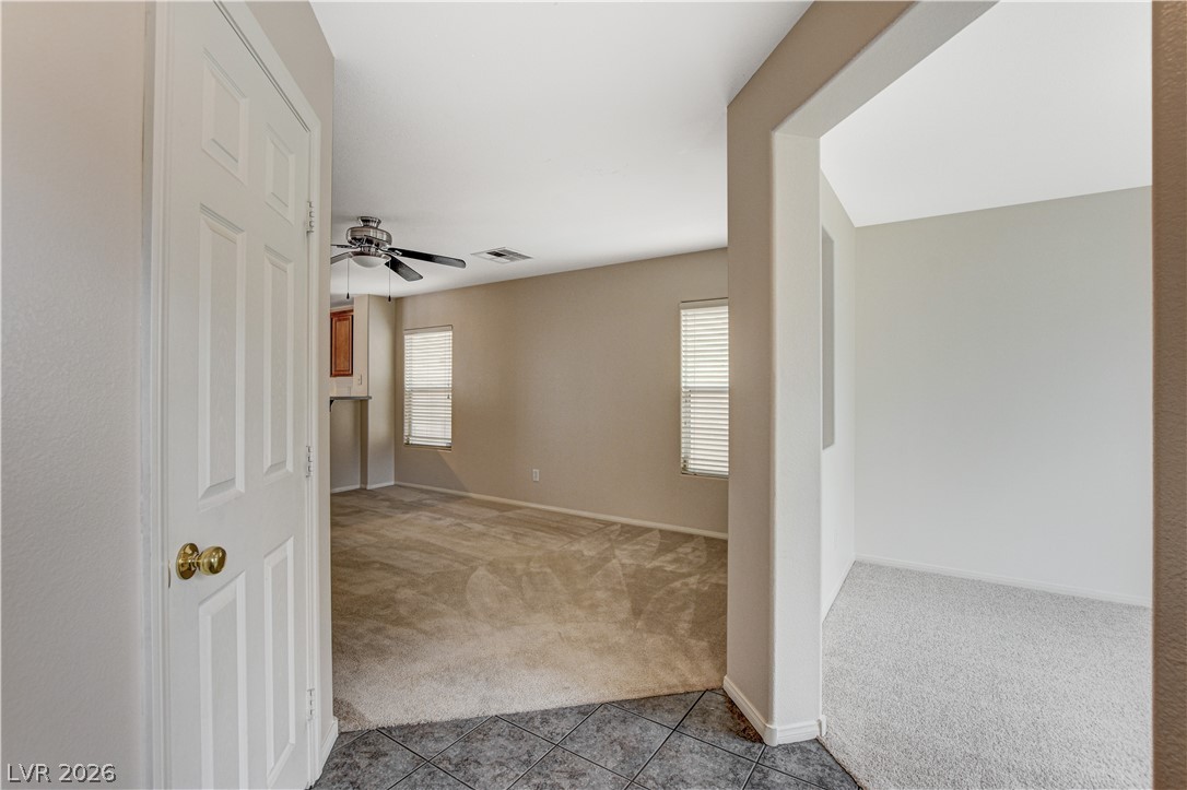 8950 Spring Peeper Avenue Property Photo 4