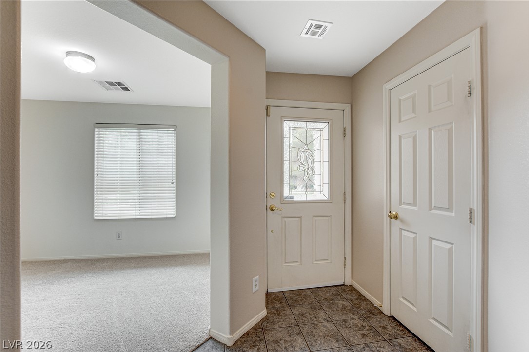 8950 Spring Peeper Avenue Property Photo 5