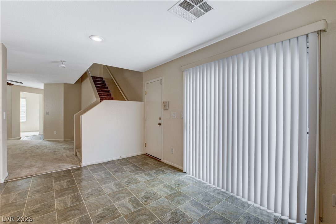 8950 Spring Peeper Avenue Property Photo 11