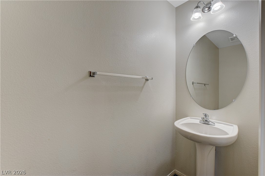 8950 Spring Peeper Avenue Property Photo 23