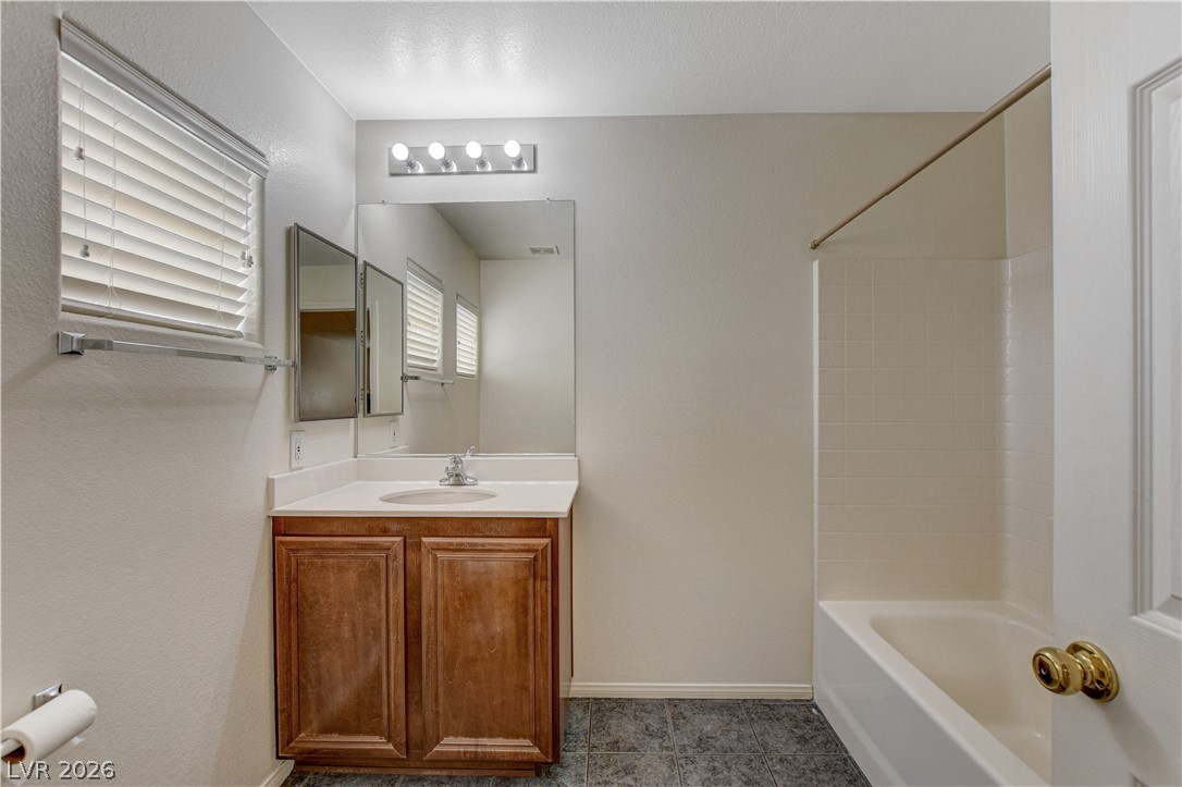 8950 Spring Peeper Avenue Property Photo 35