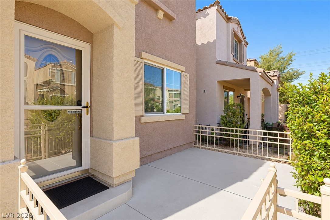 10349 Lettuce Leaf Street Property Photo 3