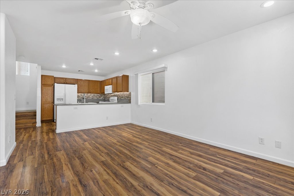 10349 Lettuce Leaf Street Property Photo 6