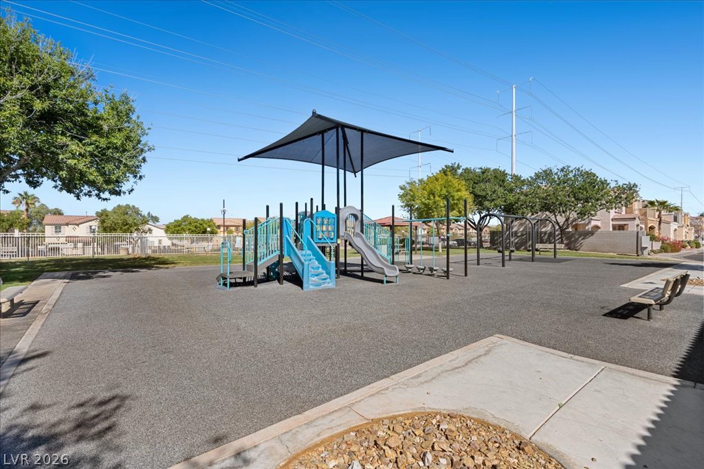 10349 Lettuce Leaf Street Property Photo 28