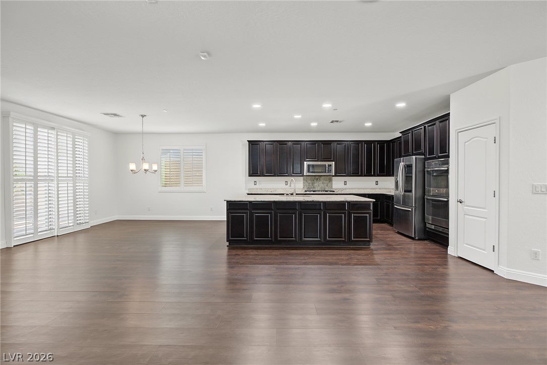 2808 Shadows Edge Court Property Photo 15