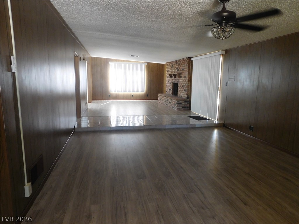 2737 East Taylor Avenue Property Photo 12