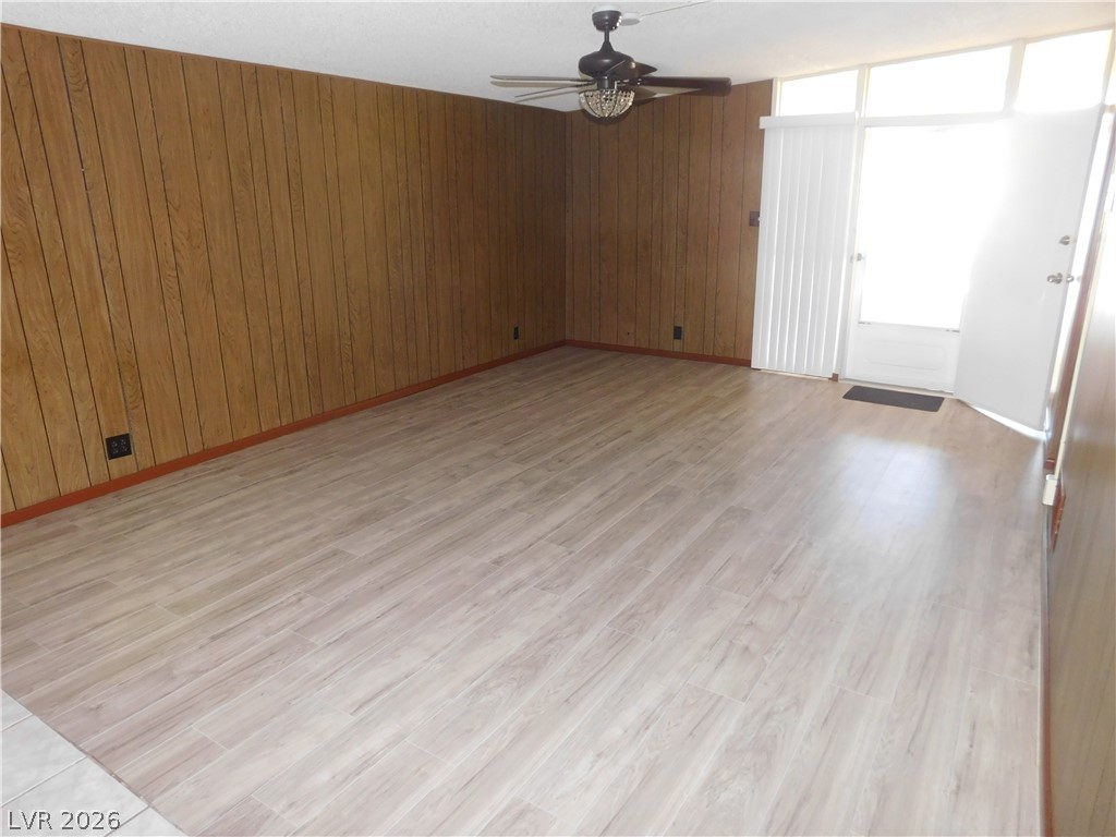 2737 East Taylor Avenue Property Photo 15