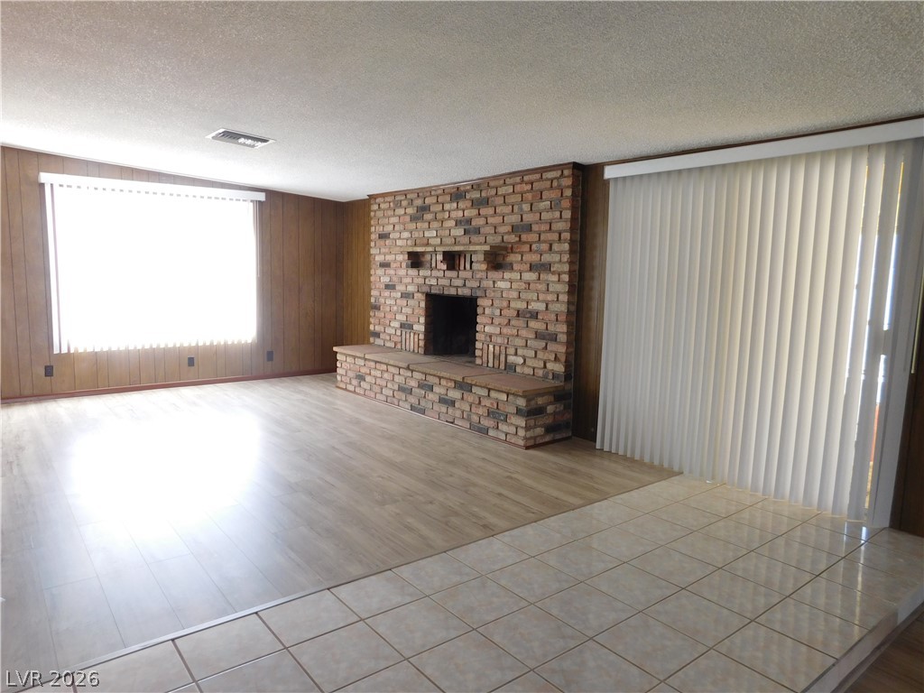 2737 East Taylor Avenue Property Photo 17