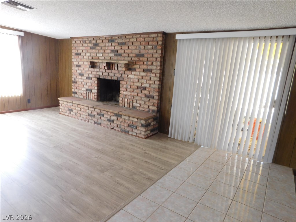 2737 East Taylor Avenue Property Photo 18