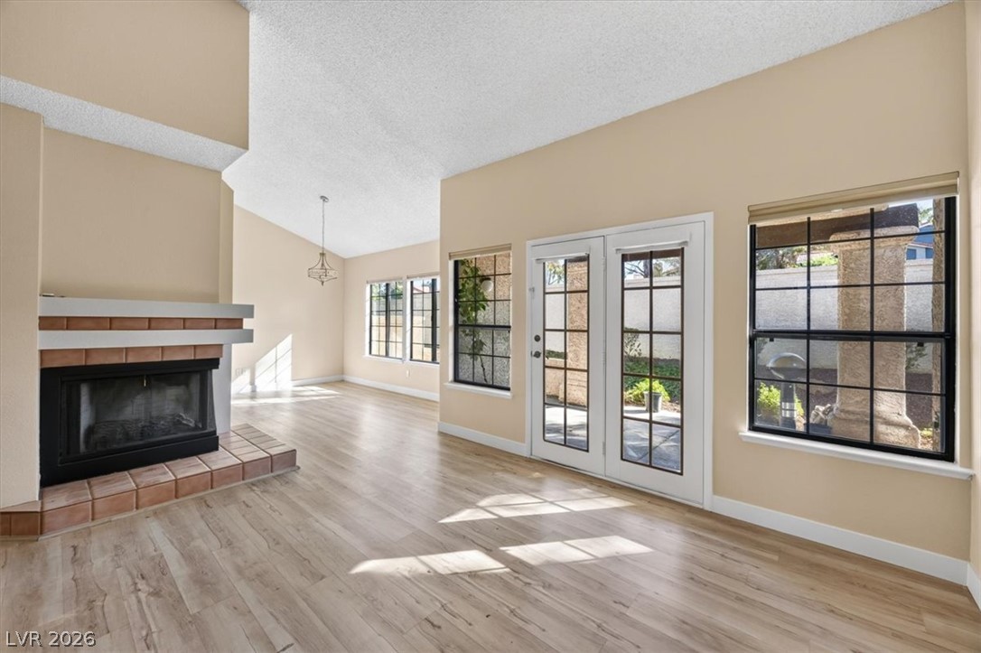 3237 La Mancha Way Property Photo 7