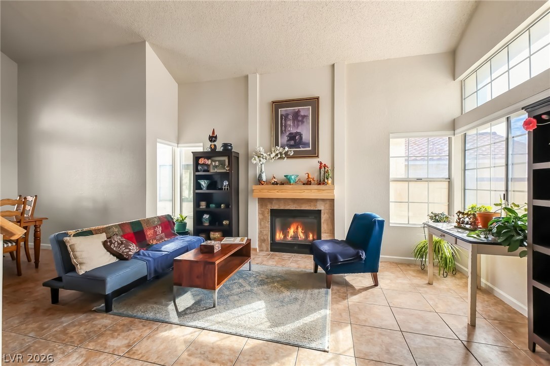 2282 Wide Canyon Court Property Photo 4