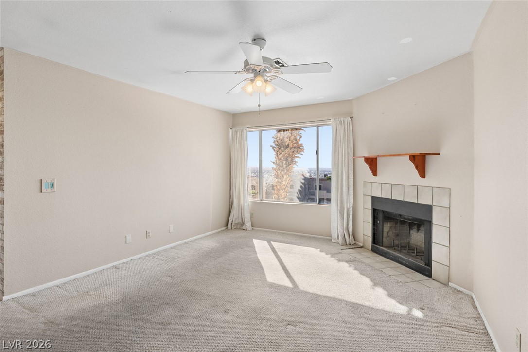 2060 Mesquite Lane 303 Property Photo 7