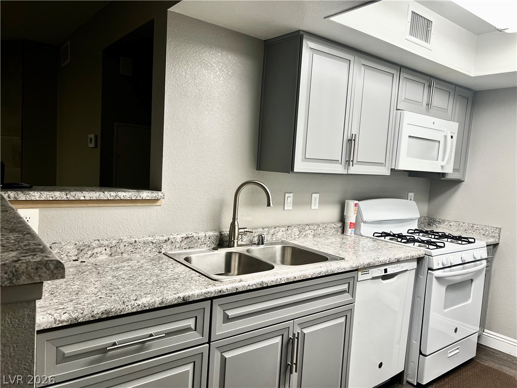 2995 East Sunset Road 110 Property Photo 7