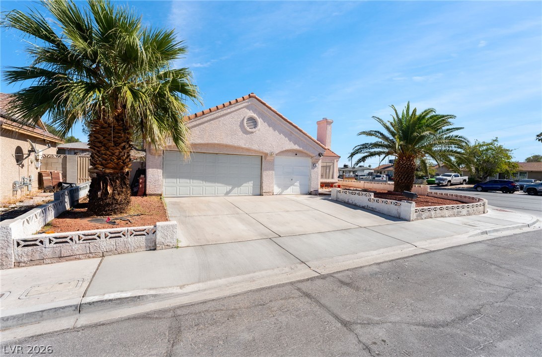 901 Shifting Sands Drive Property Photo 4