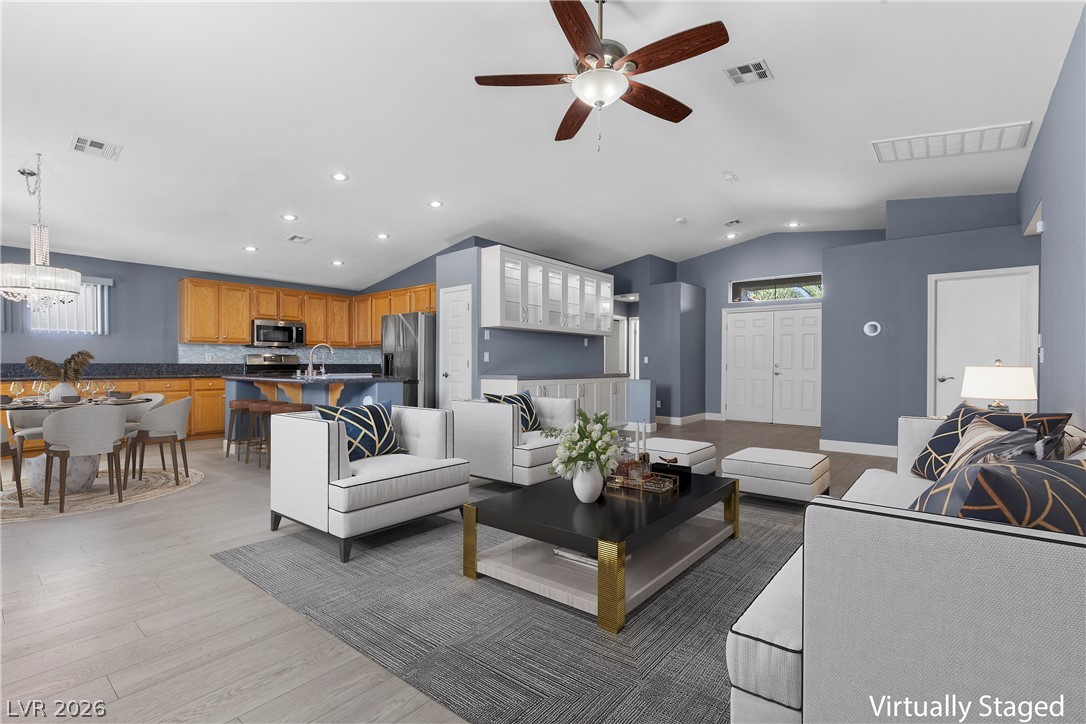 413 West Azure Avenue Property Photo 11