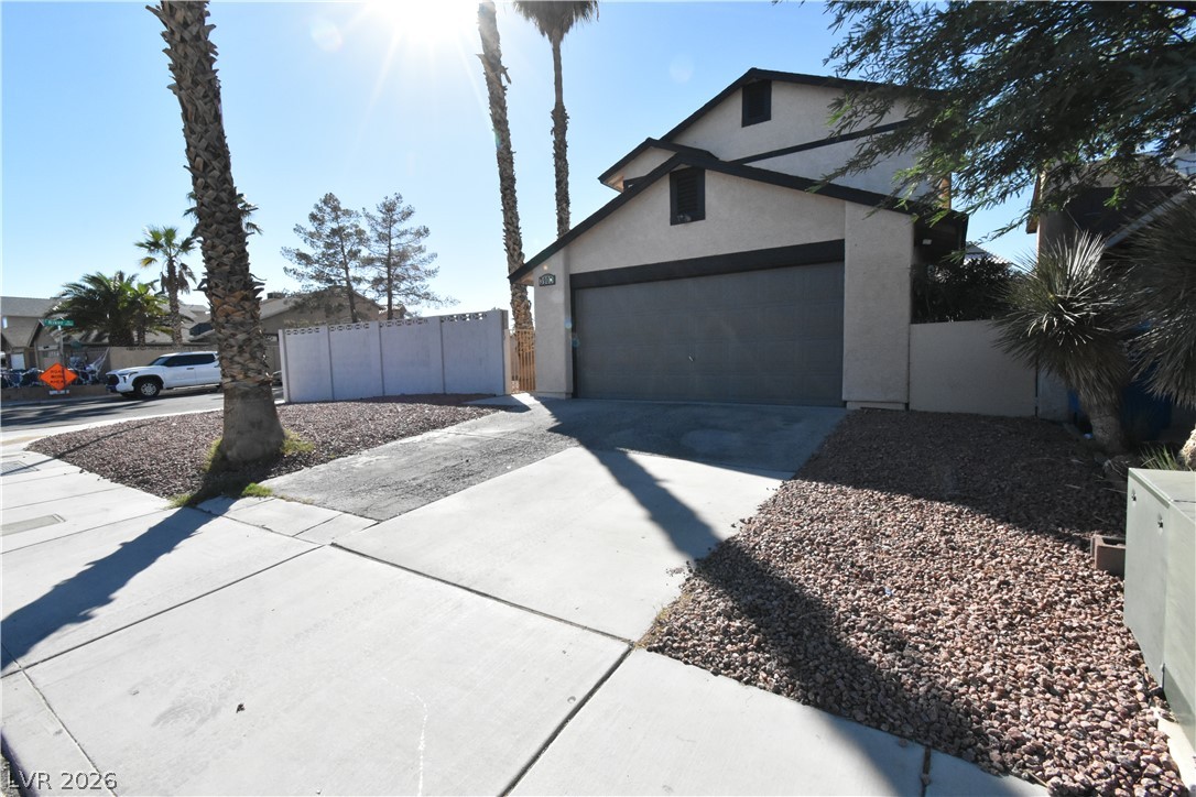 3909 Steinbeck Drive Property Photo 2