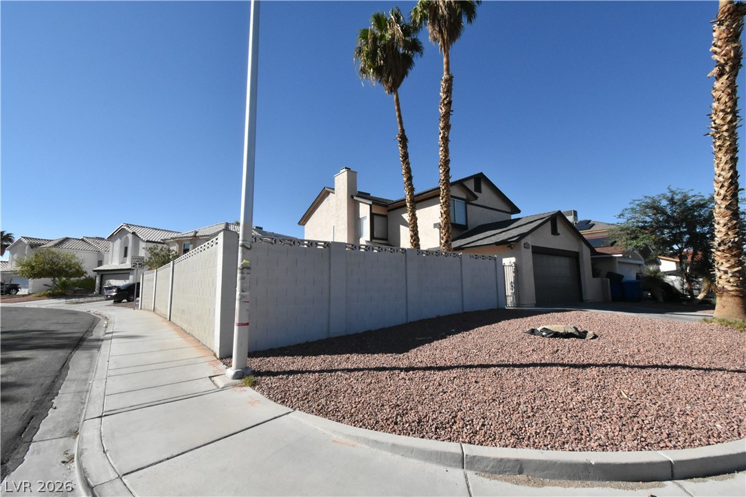 3909 Steinbeck Drive Property Photo 5
