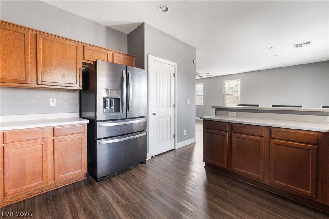 7725 Donner Peak Street Property Photo 16