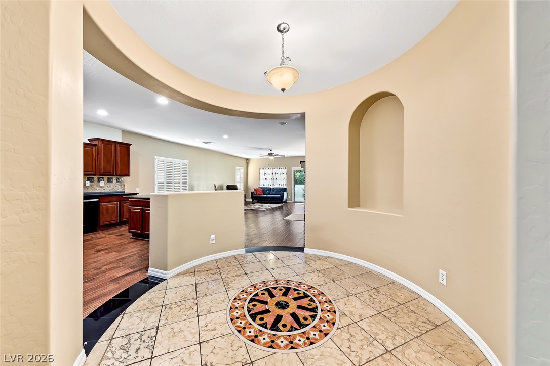 2625 Bechamel Place Property Photo 6
