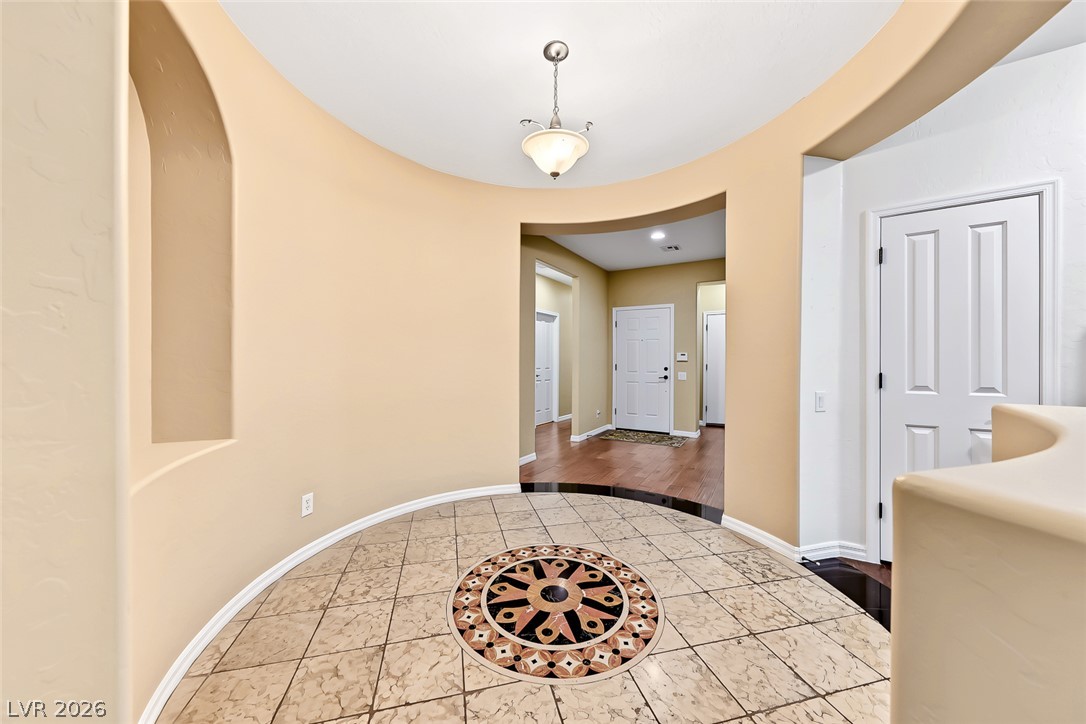 2625 Bechamel Place Property Photo 7