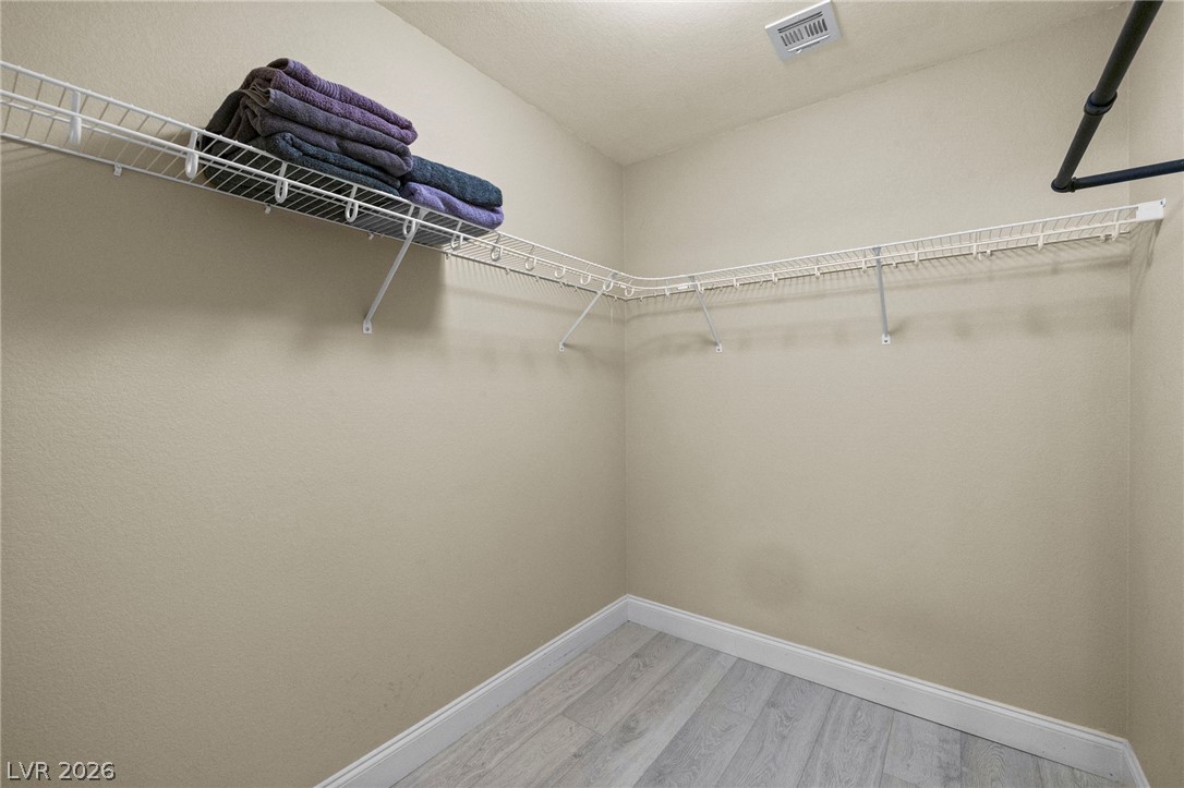 9715 Fox Estate Street Property Photo 20