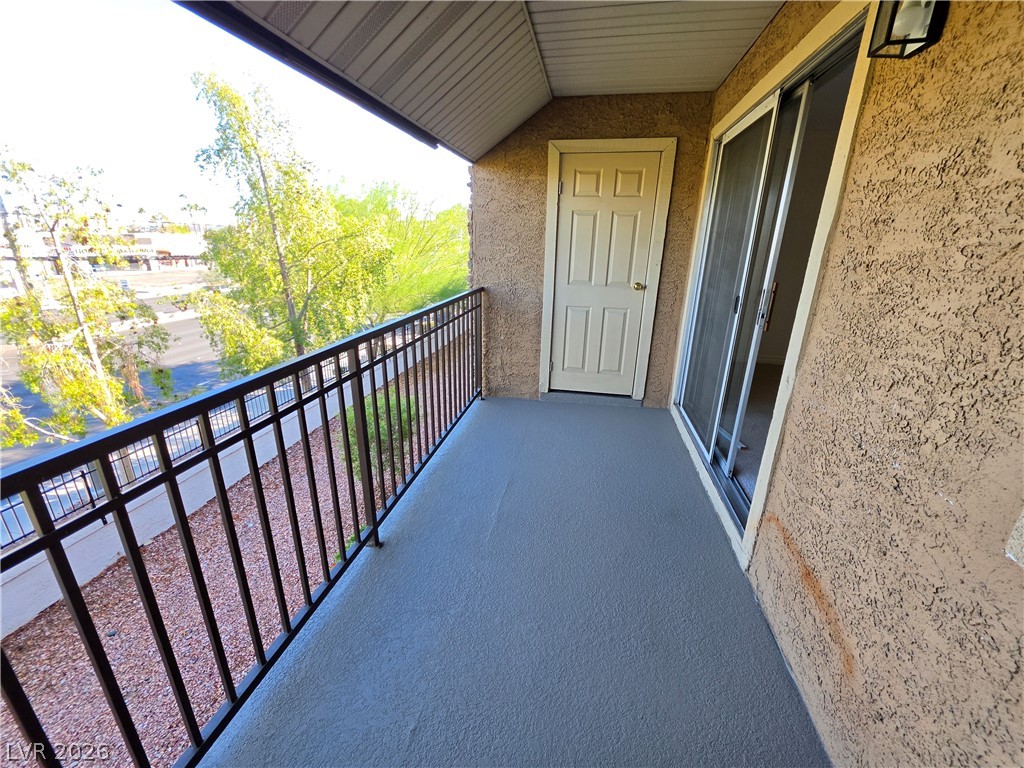 4310 Sandy River Drive 60 Property Photo 1