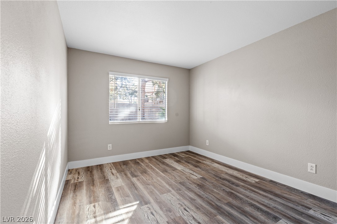 1687 Keepsake Avenue Property Photo 24