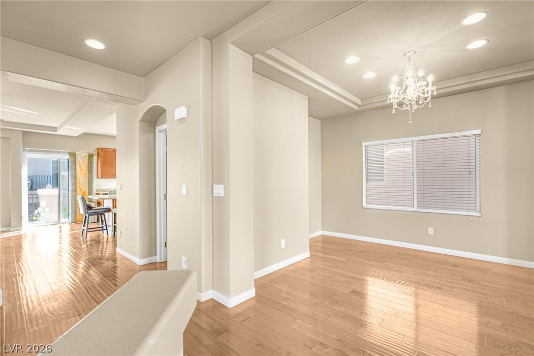 6005 Crown Palms Avenue Property Photo 4