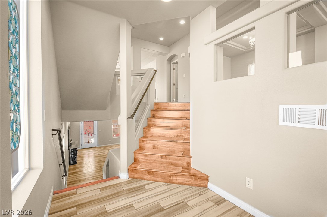 6005 Crown Palms Avenue Property Photo 14