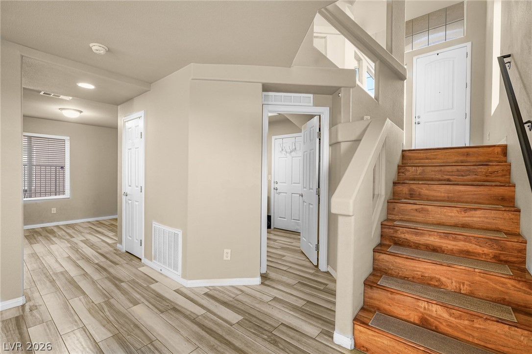 6005 Crown Palms Avenue Property Photo 18