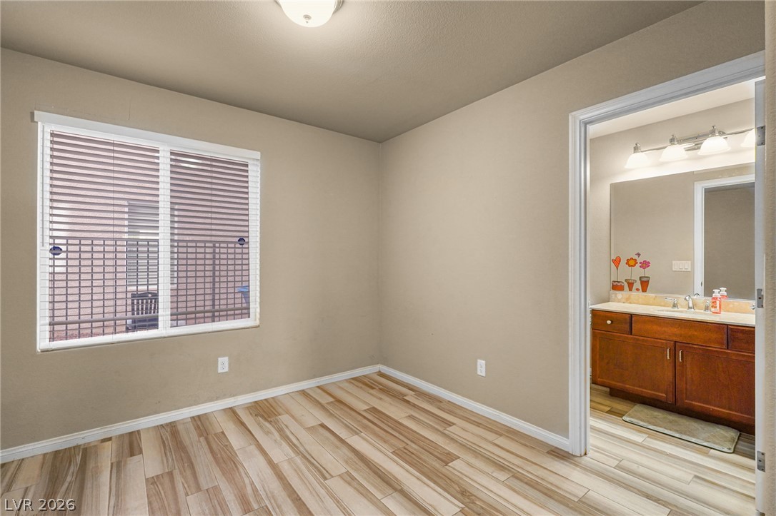 6005 Crown Palms Avenue Property Photo 20