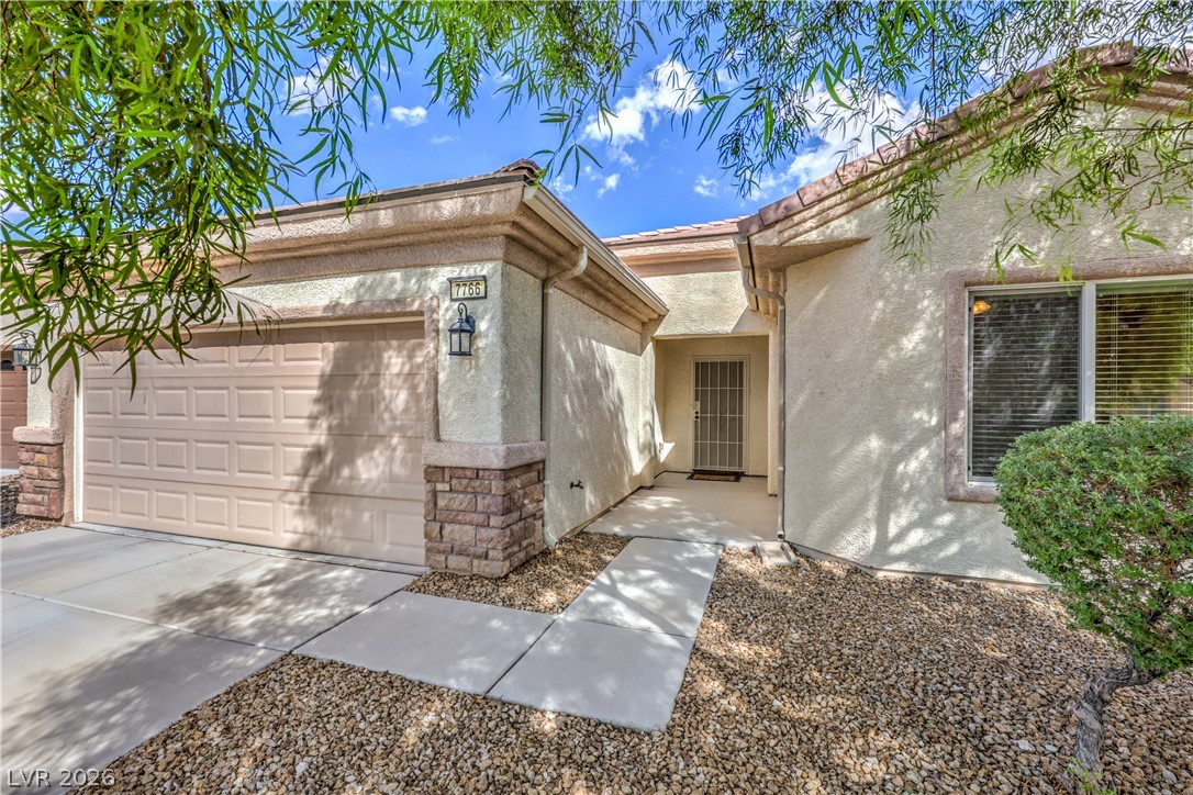7766 Coast Jay Street Property Photo 4