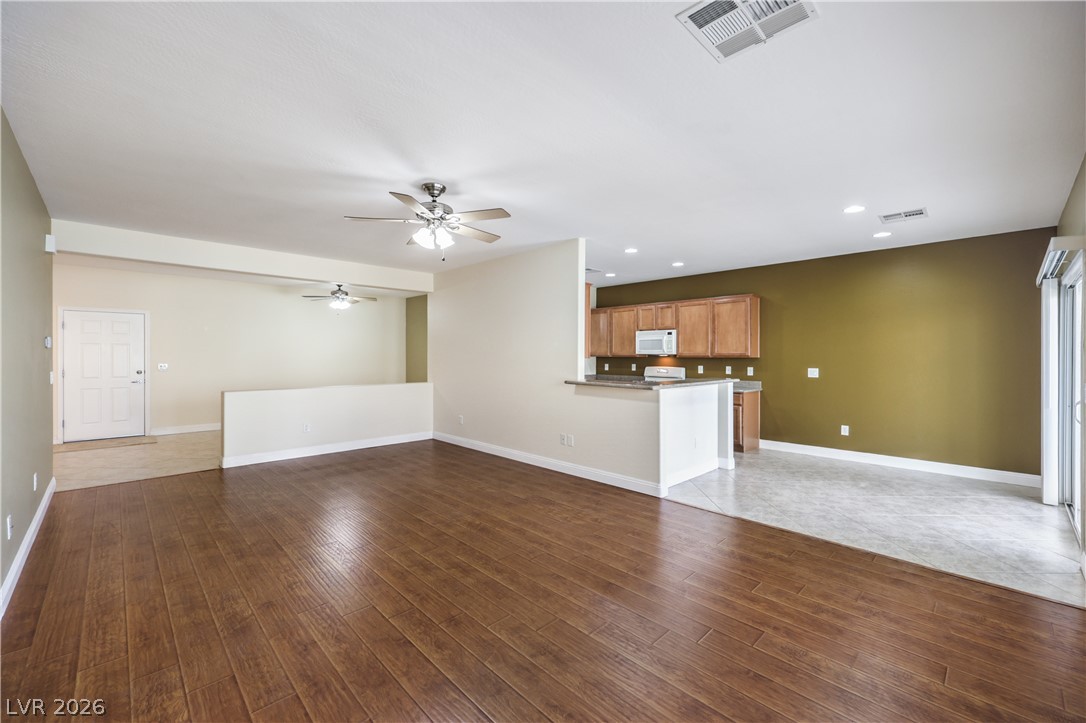7766 Coast Jay Street Property Photo 10